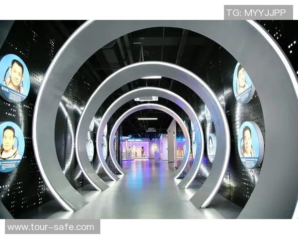 李泓澎的艺术之旅:从初心到巅峰的心路历程与创作探索 李泓澎的艺术之旅:从初心到巅峰的心路历程与创作探索